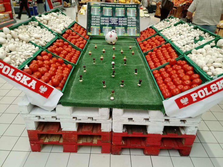 Stores get creative with World Cup grocery displays | Famous Campaigns
