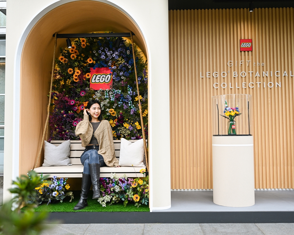 The LEGO Botanical Collection for sale at Lego Store. Lego