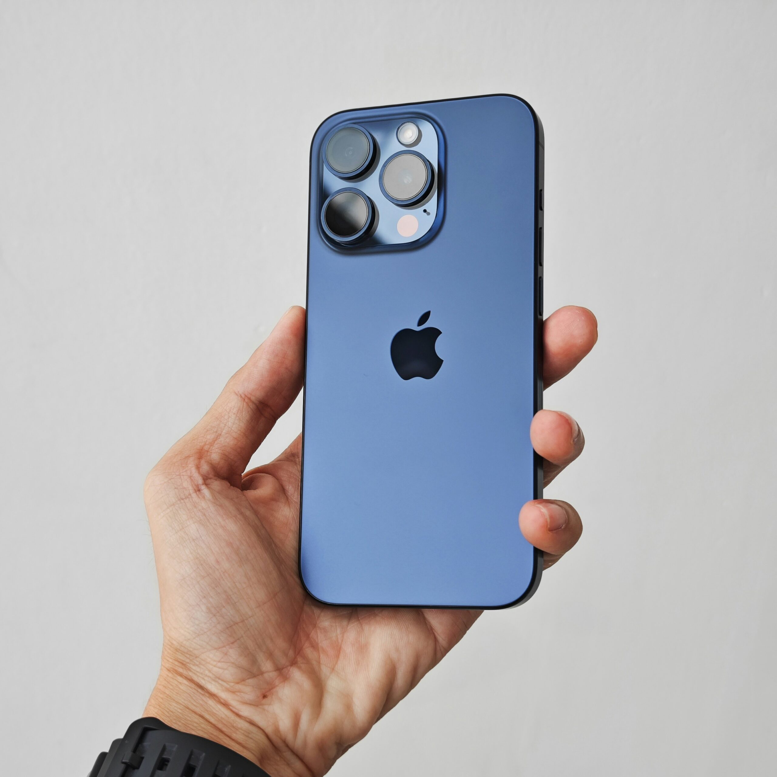 Iphone Iconic Color Must-know iPhone 15 tips and tricks | Famous Campaigns